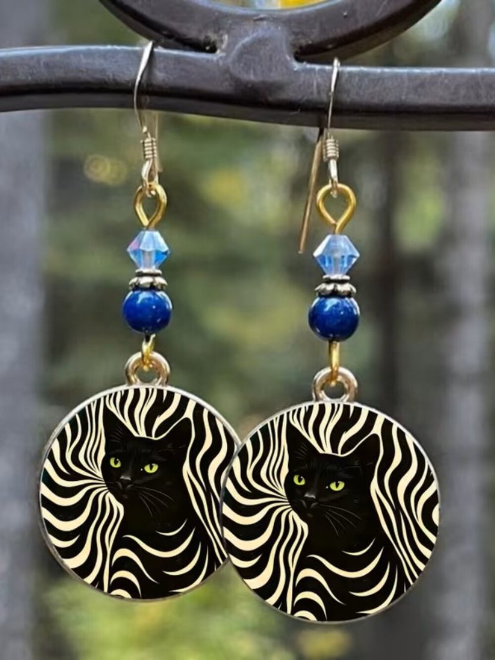 Zebra Patterned Black Cat Dangle Bead Earrings Z2